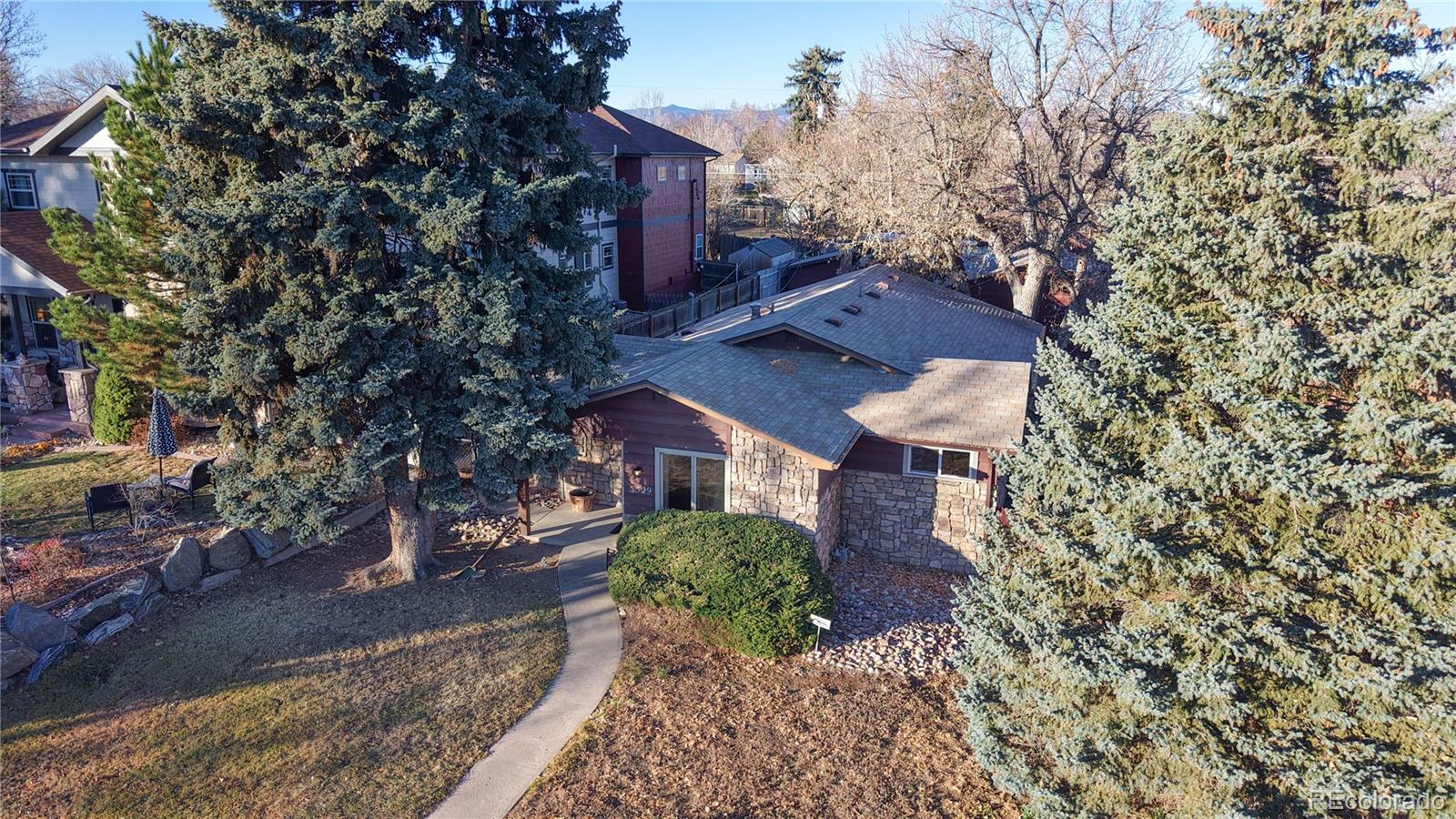 5529 S Greenwood Street