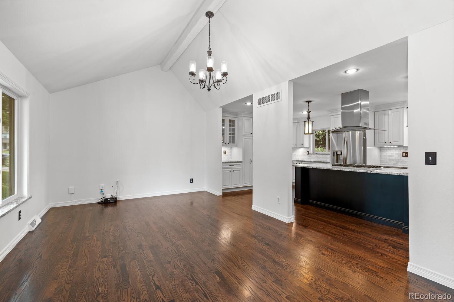 7337 S Ulster Street