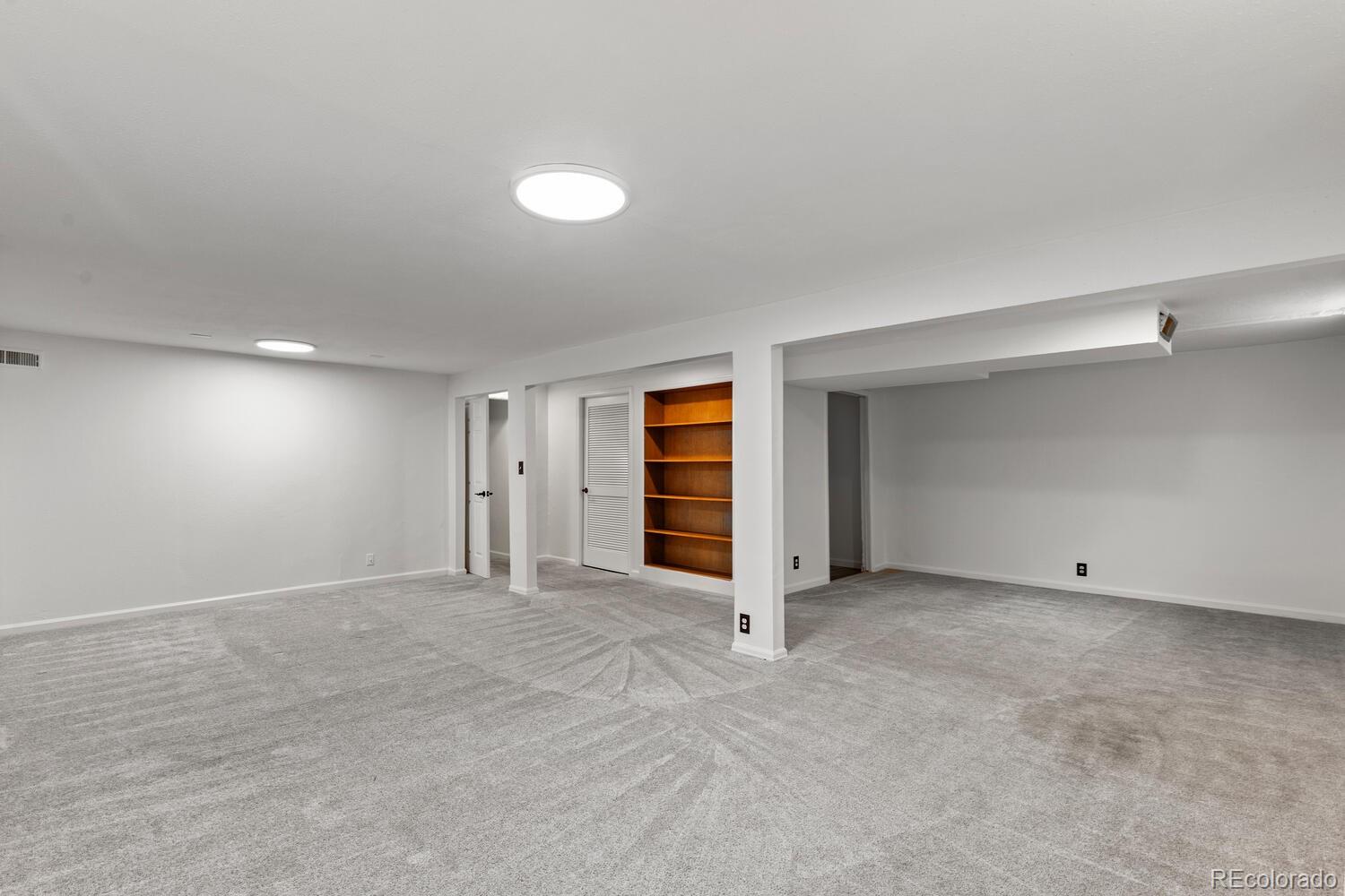 7337 S Ulster Street