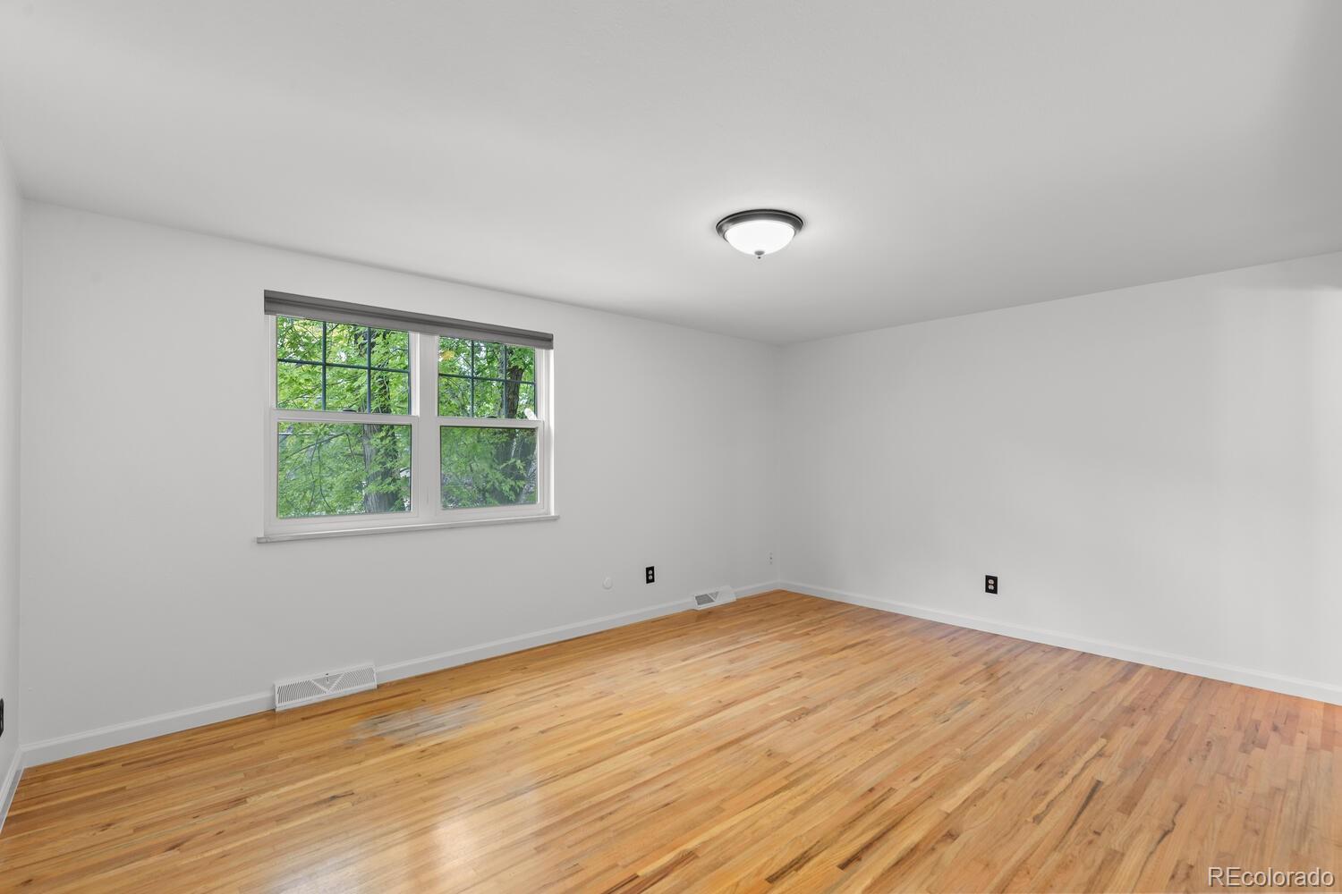 7337 S Ulster Street