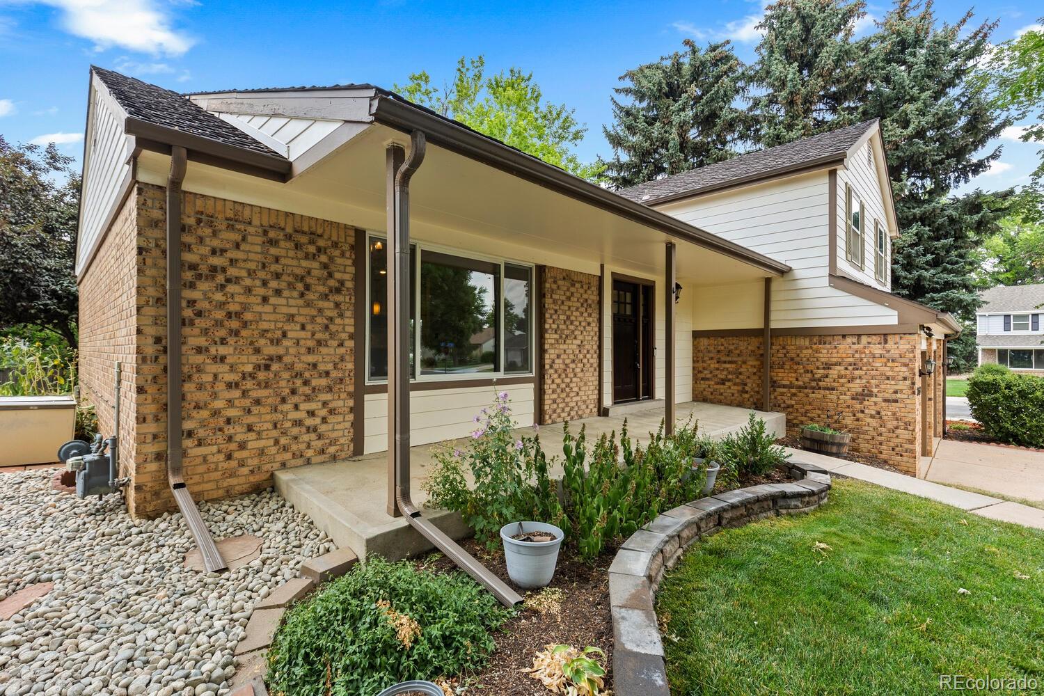 7337 S Ulster Street