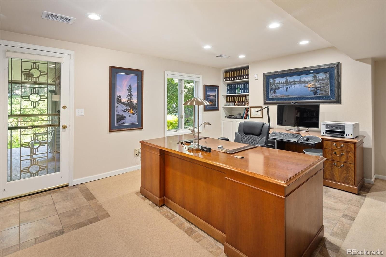 9561 E Lake Circle