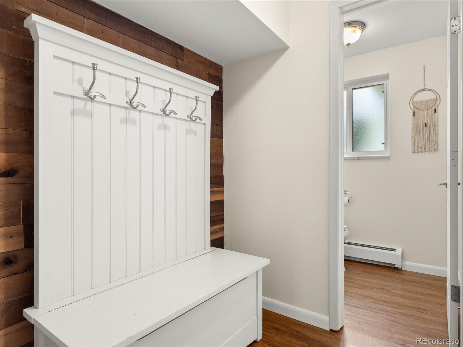 1590 E Easter Avenue