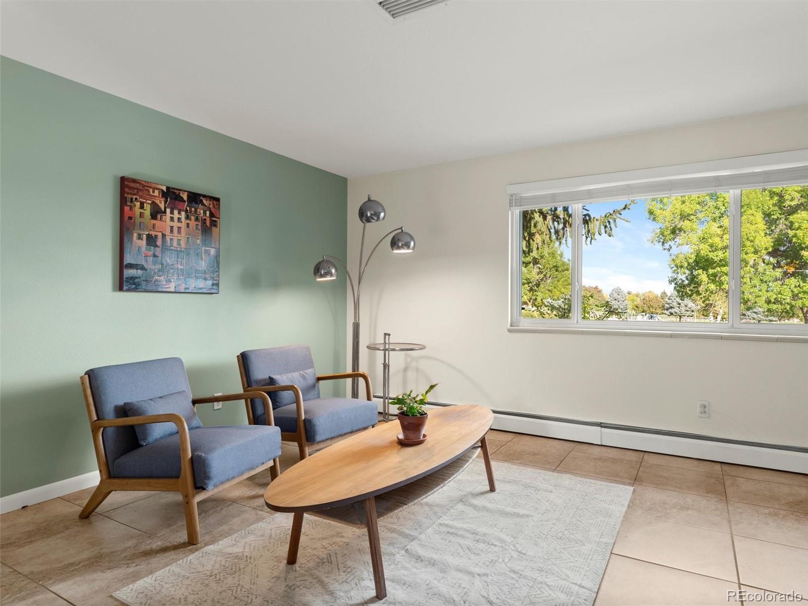 1590 E Easter Avenue