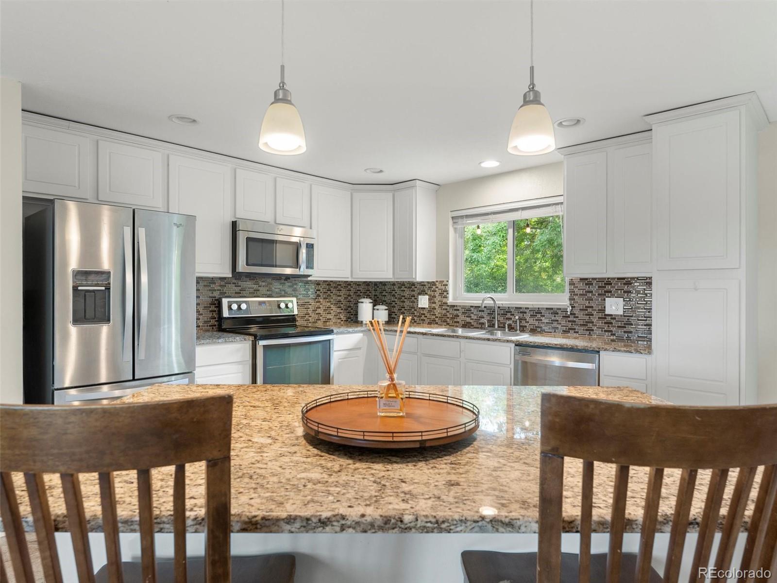 1590 E Easter Avenue