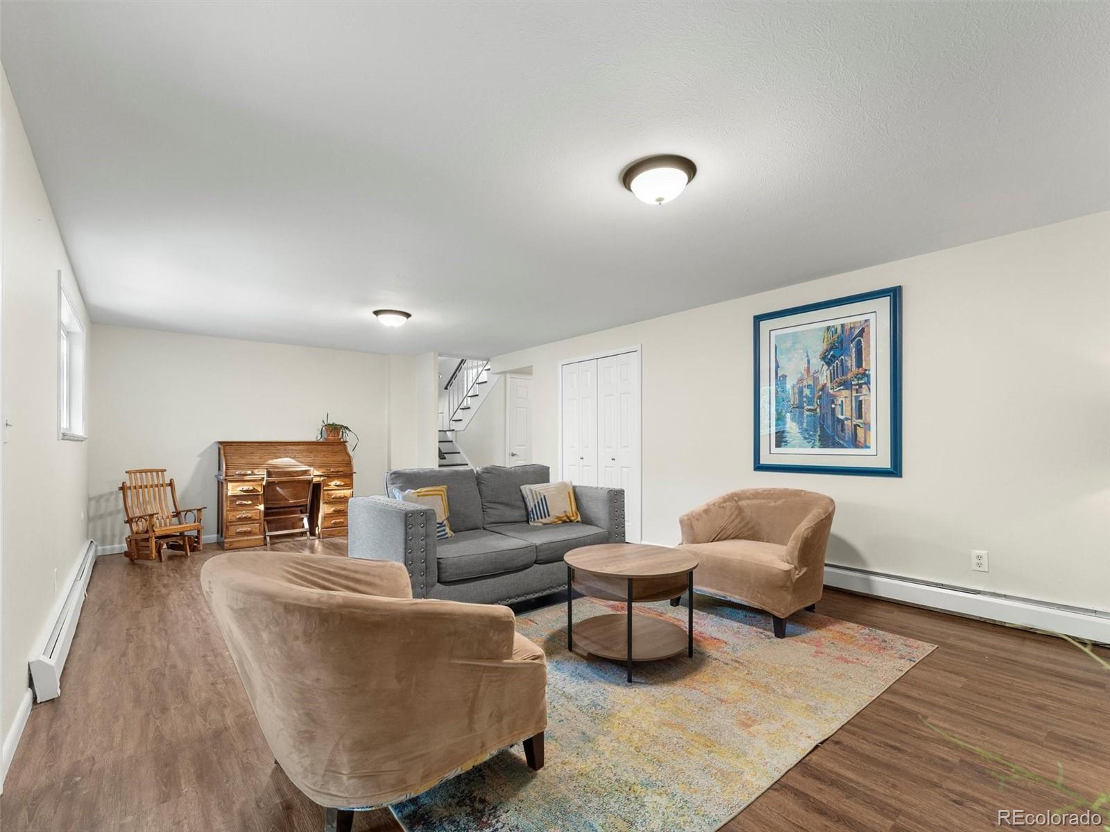 1590 E Easter Avenue