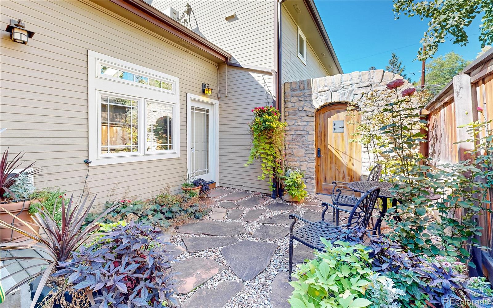 2319 S Columbine Street