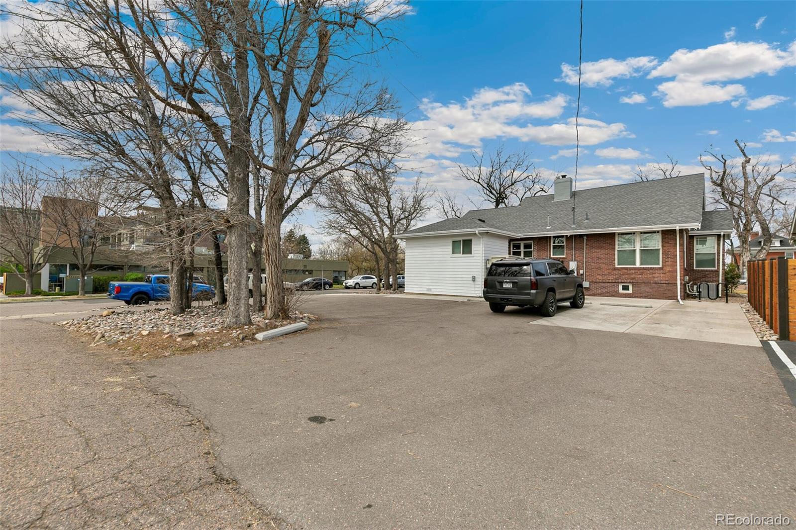 1890 W Littleton Boulevard