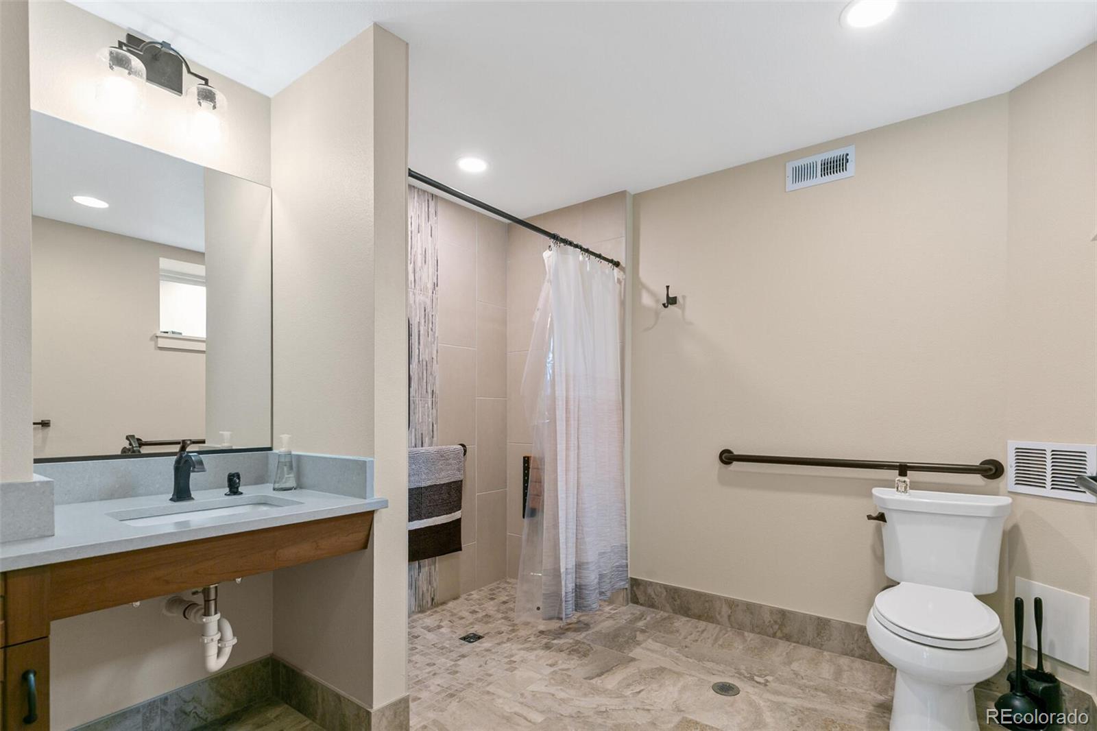 1890 W Littleton Boulevard