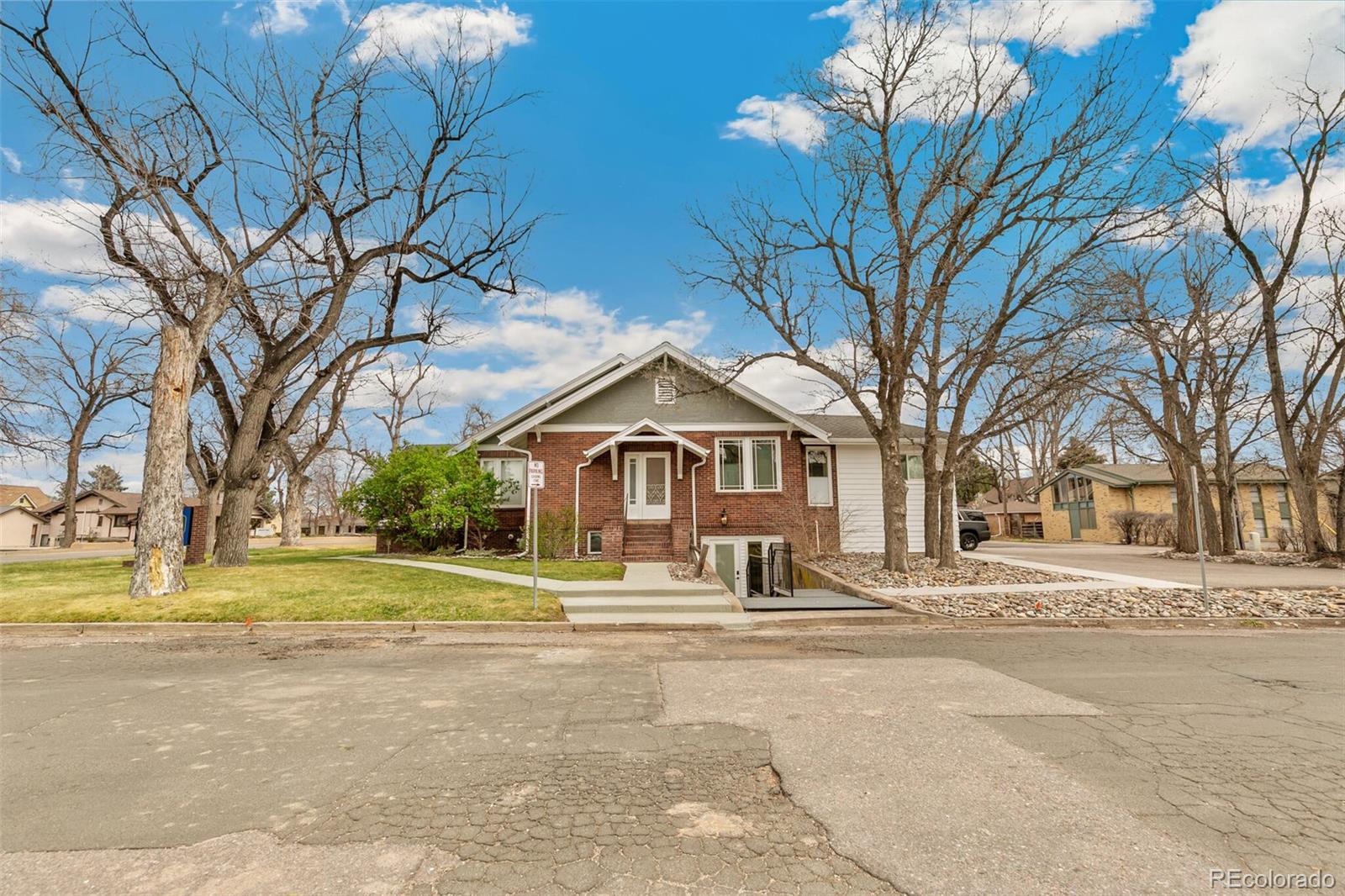 1890 W Littleton Boulevard