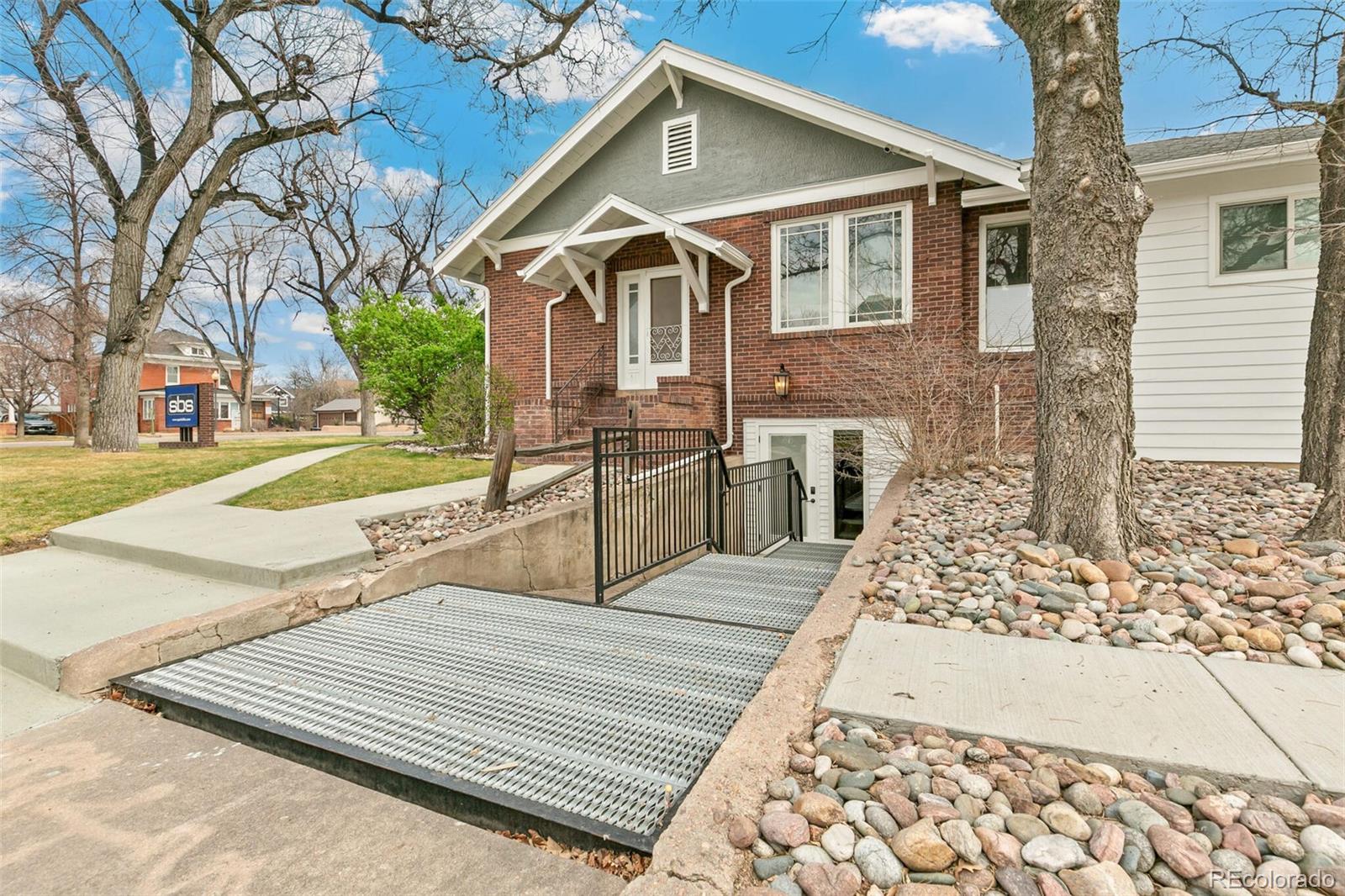 1890 W Littleton Boulevard