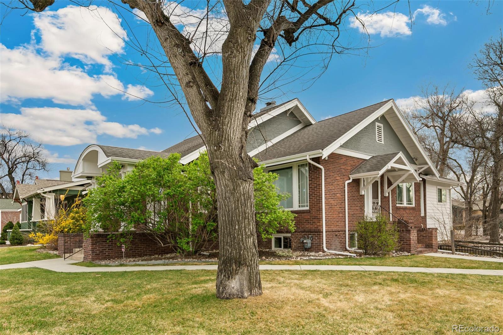 1890 W Littleton Boulevard