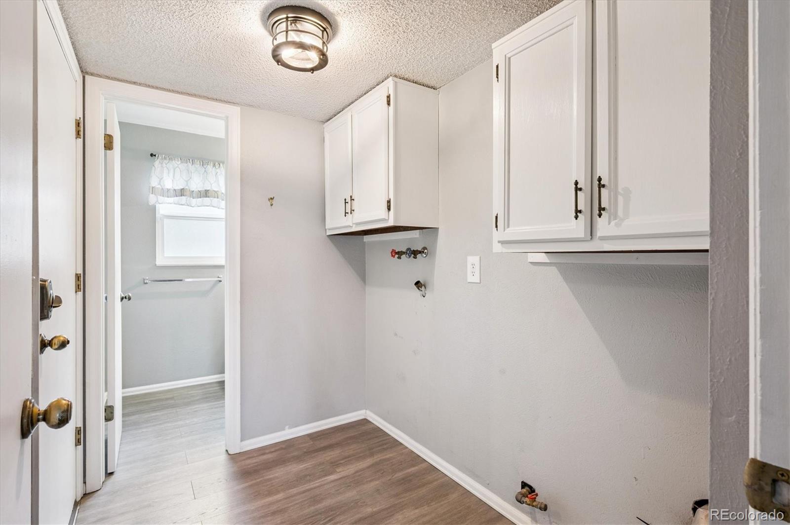 7457 S Downing Circle