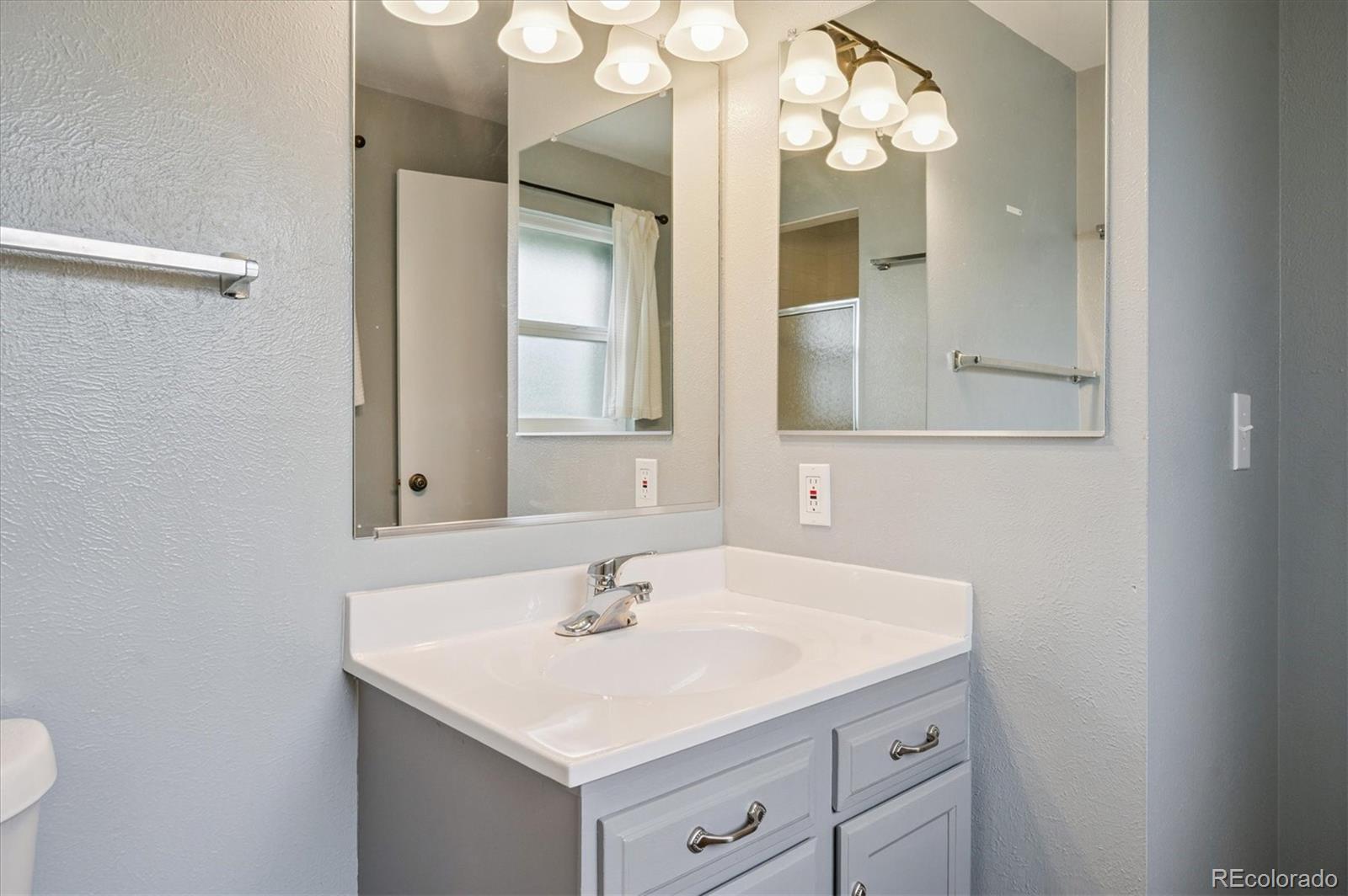 7457 S Downing Circle