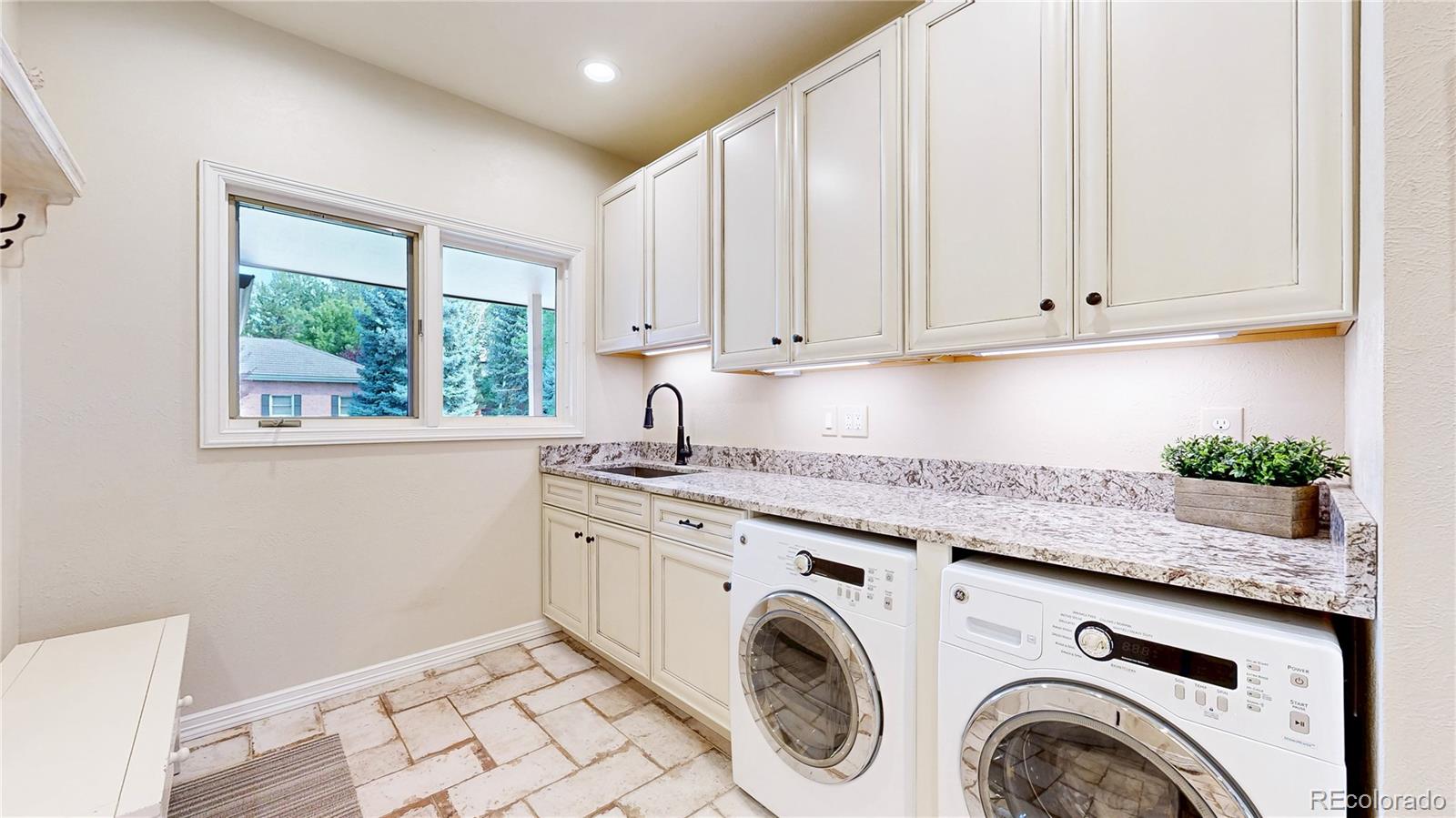 6414 E Stanford Avenue