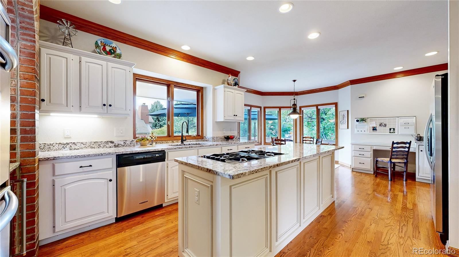 6414 E Stanford Avenue