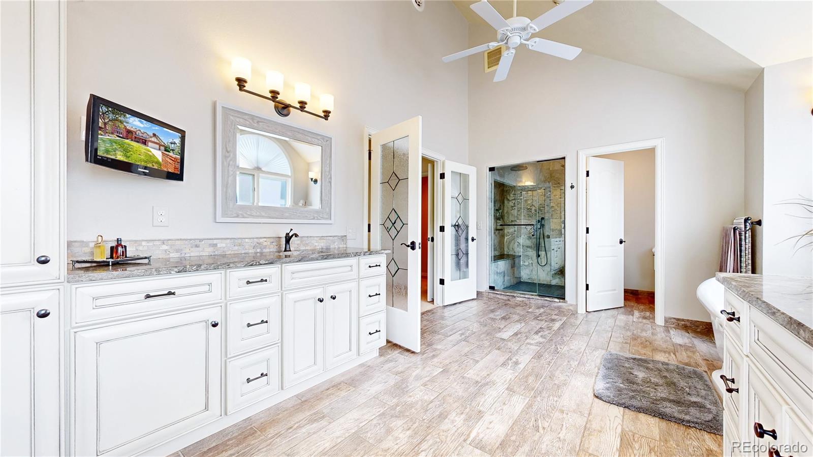 6414 E Stanford Avenue