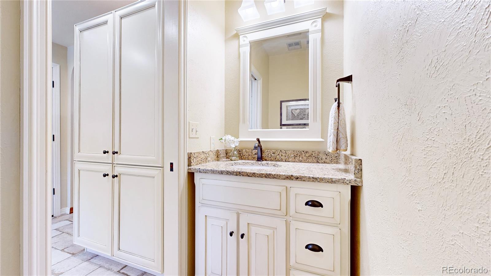 6414 E Stanford Avenue