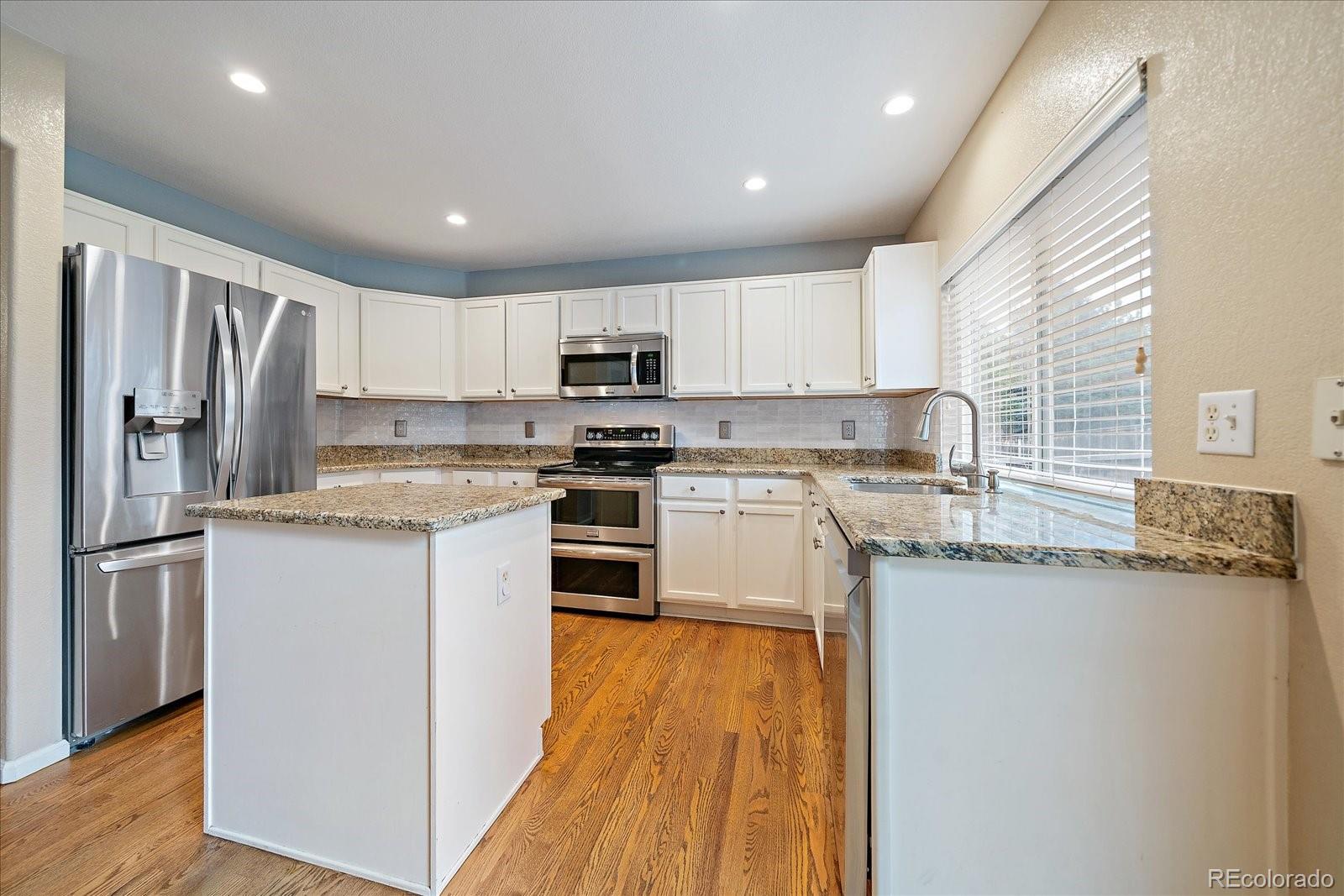 6816 Lionshead Parkway