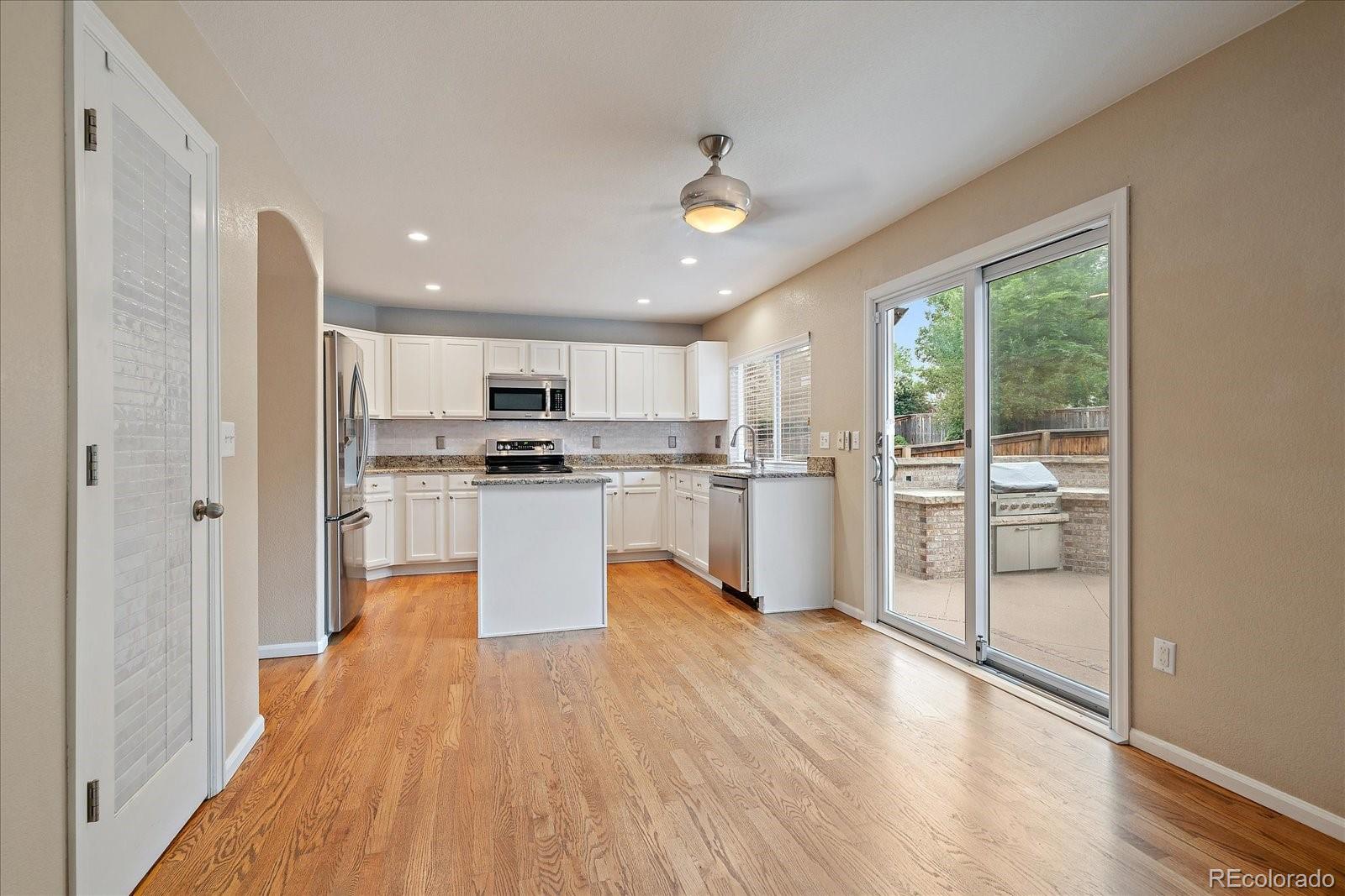 6816 Lionshead Parkway