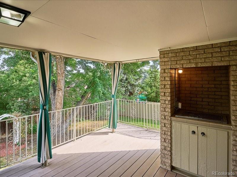 2653 S Harrington Lane