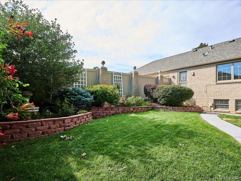 2653 S Harrington Lane