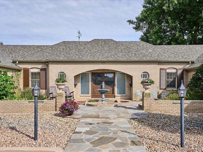 2653 S Harrington Lane