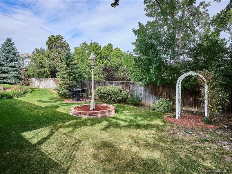 2653 S Harrington Lane