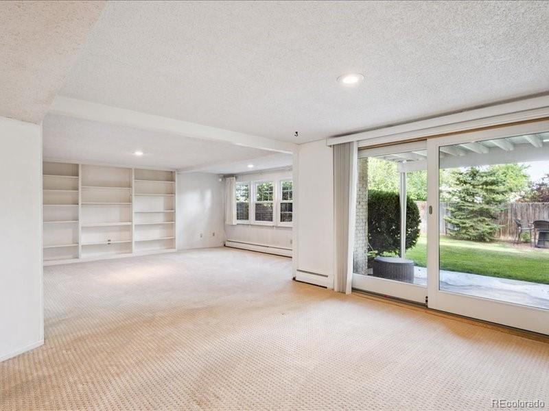 2653 S Harrington Lane