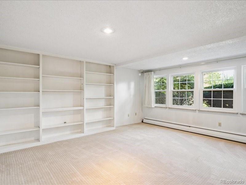 2653 S Harrington Lane