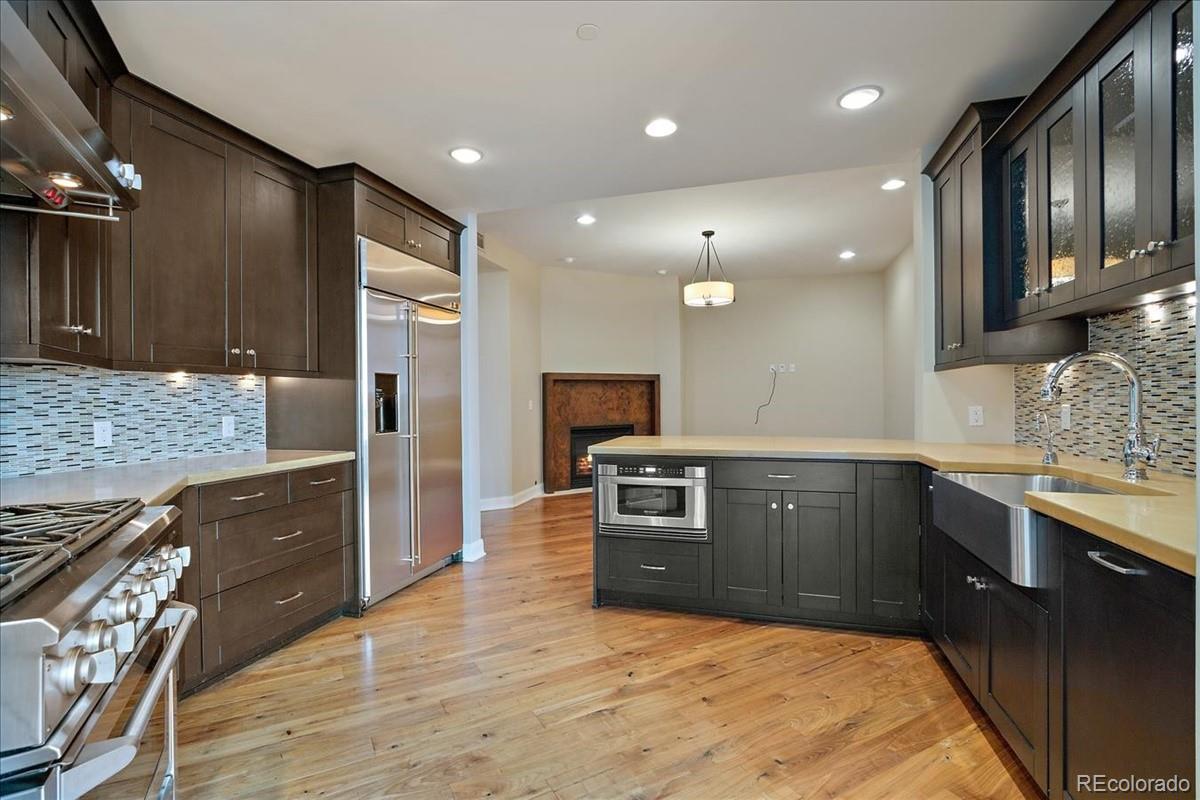 8100 E Union Avenue Unit: 2001