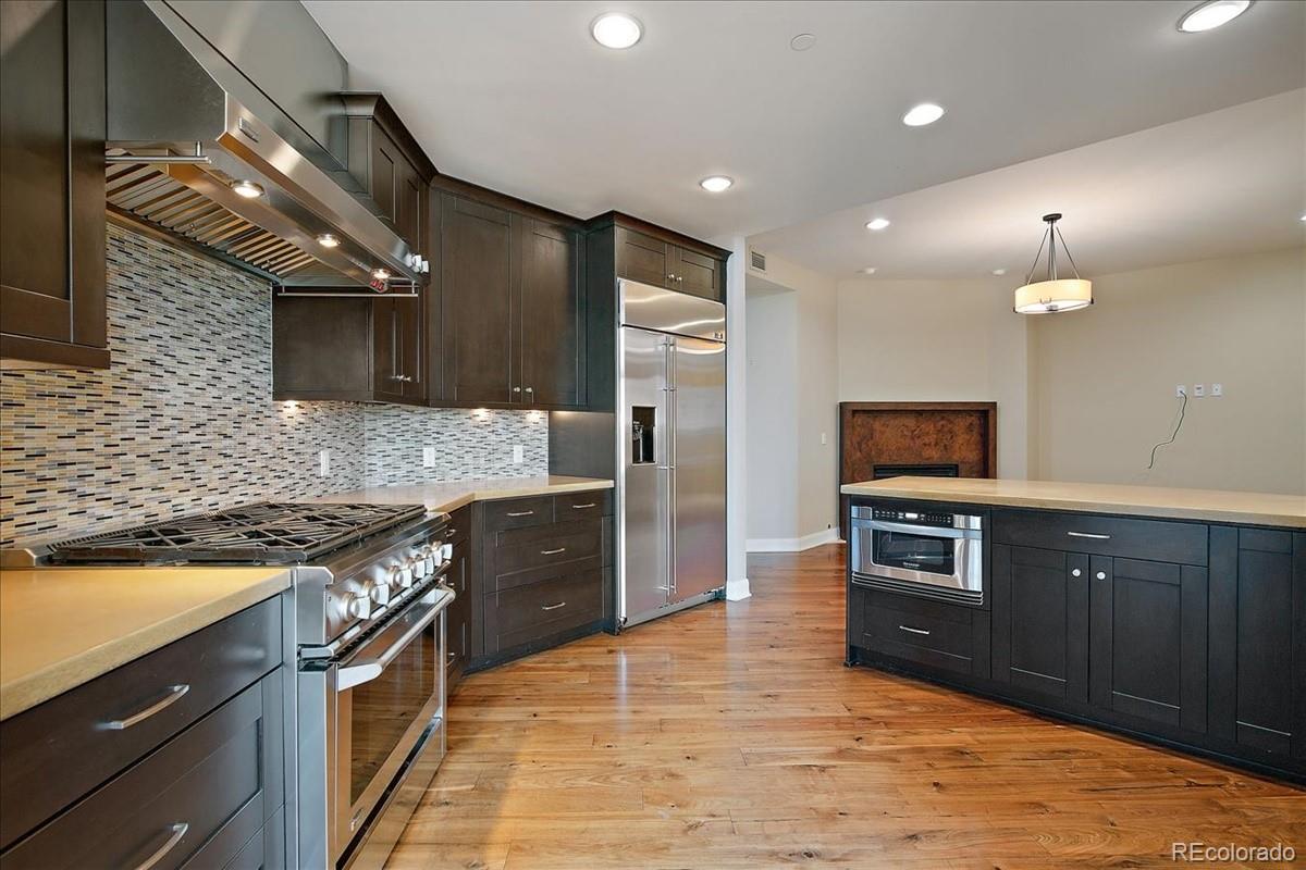 8100 E Union Avenue Unit: 2001