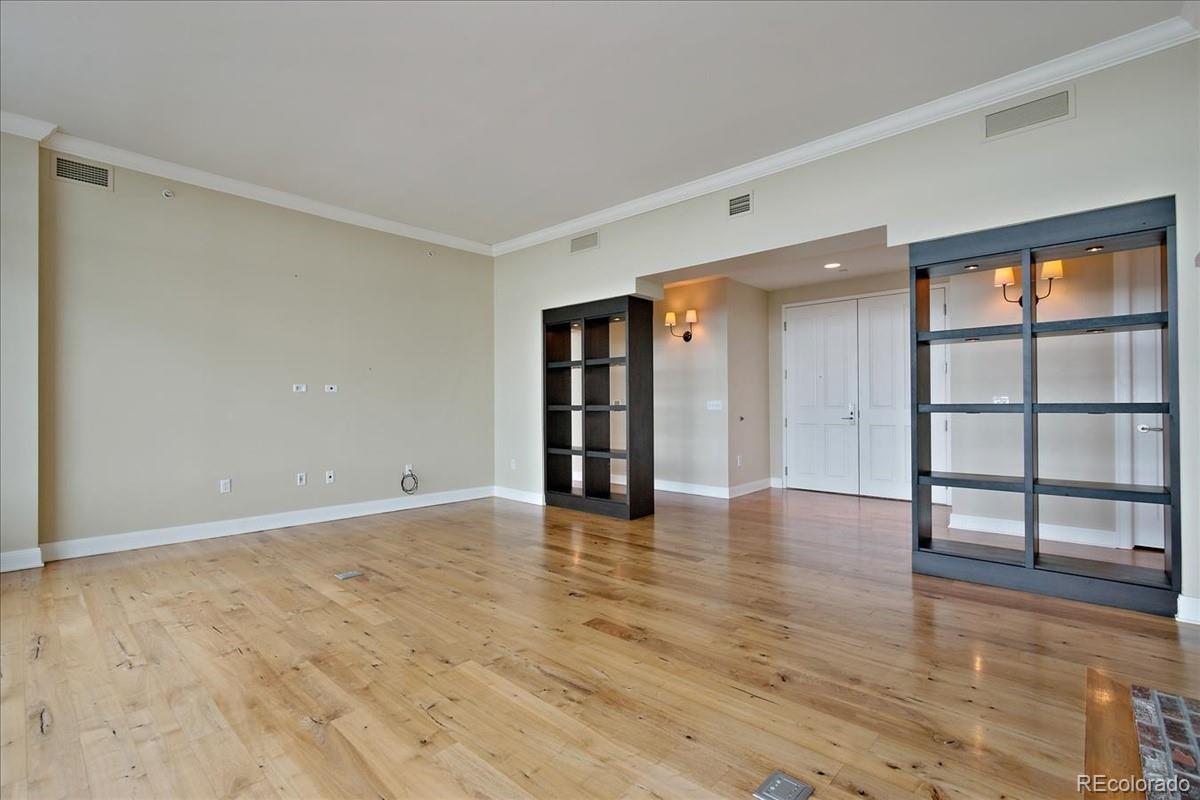 8100 E Union Avenue Unit: 2001