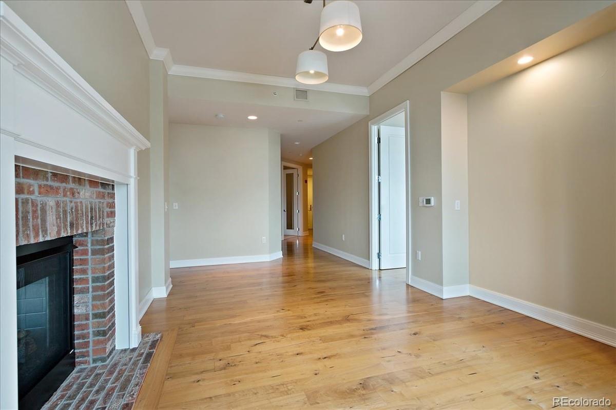 8100 E Union Avenue Unit: 2001