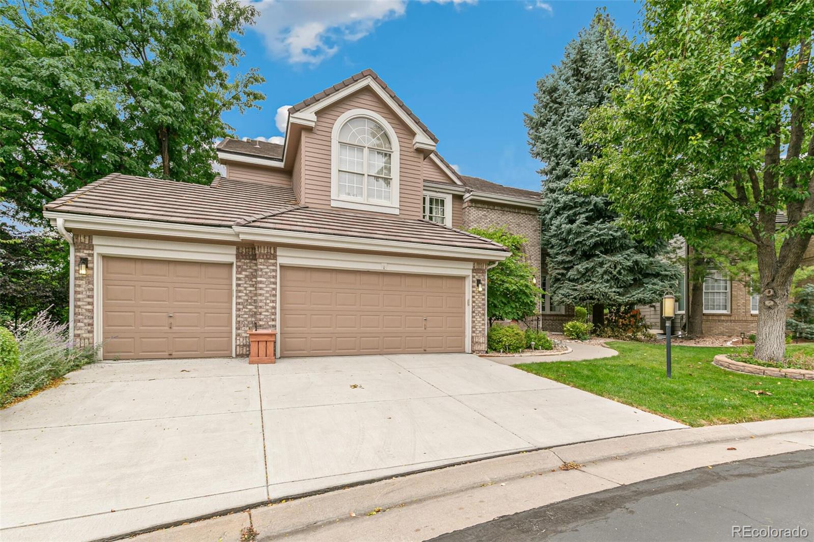 4726 E Pinewood Circle