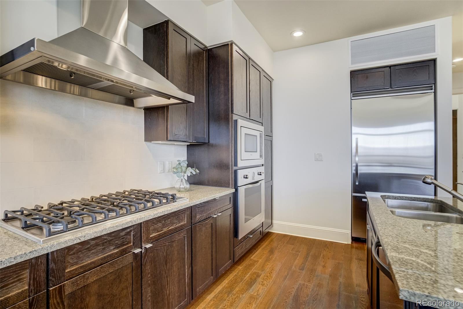 5455 Landmark Place Unit: 1206