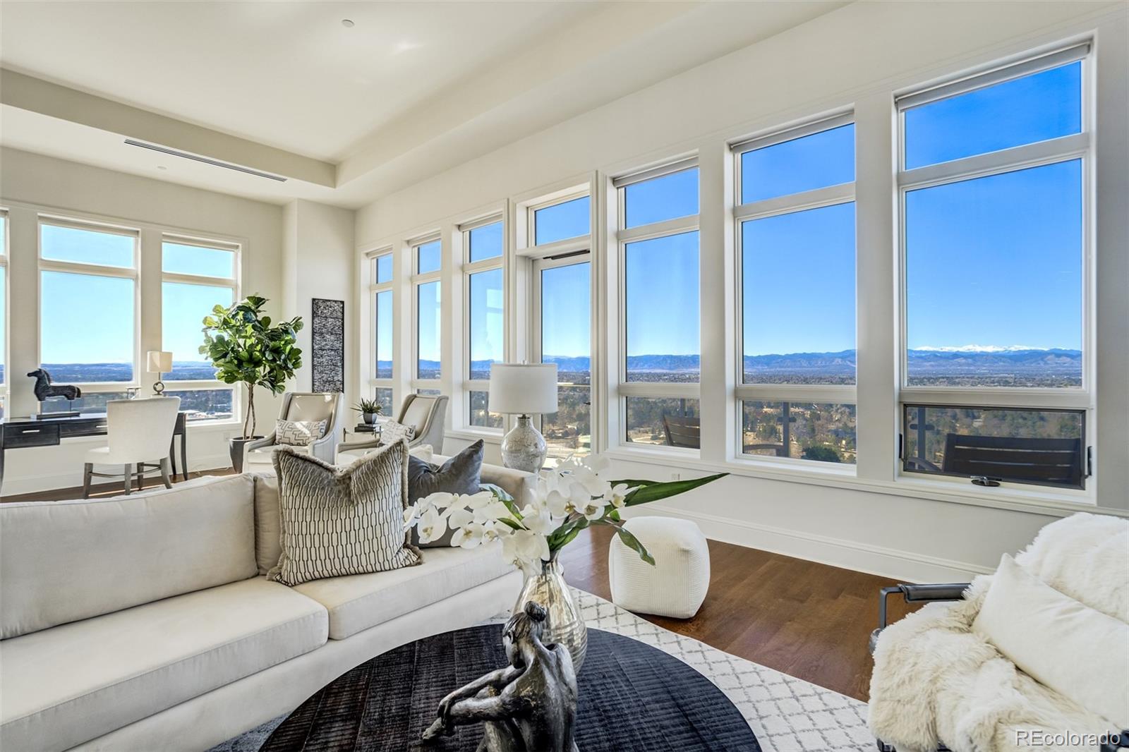 5455 Landmark Place Unit: 1206