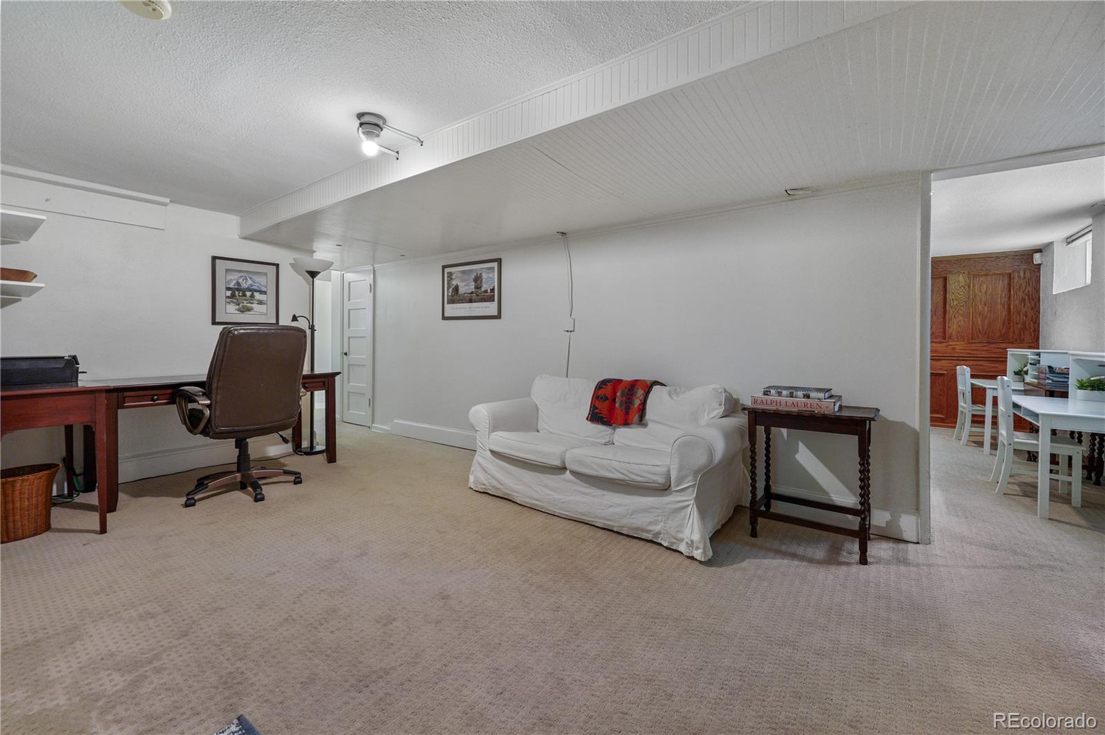 675 Dahlia Street