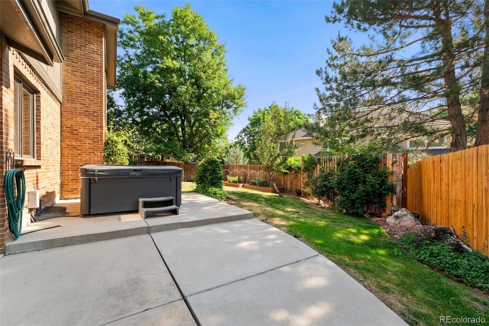 6154 S Macon Way