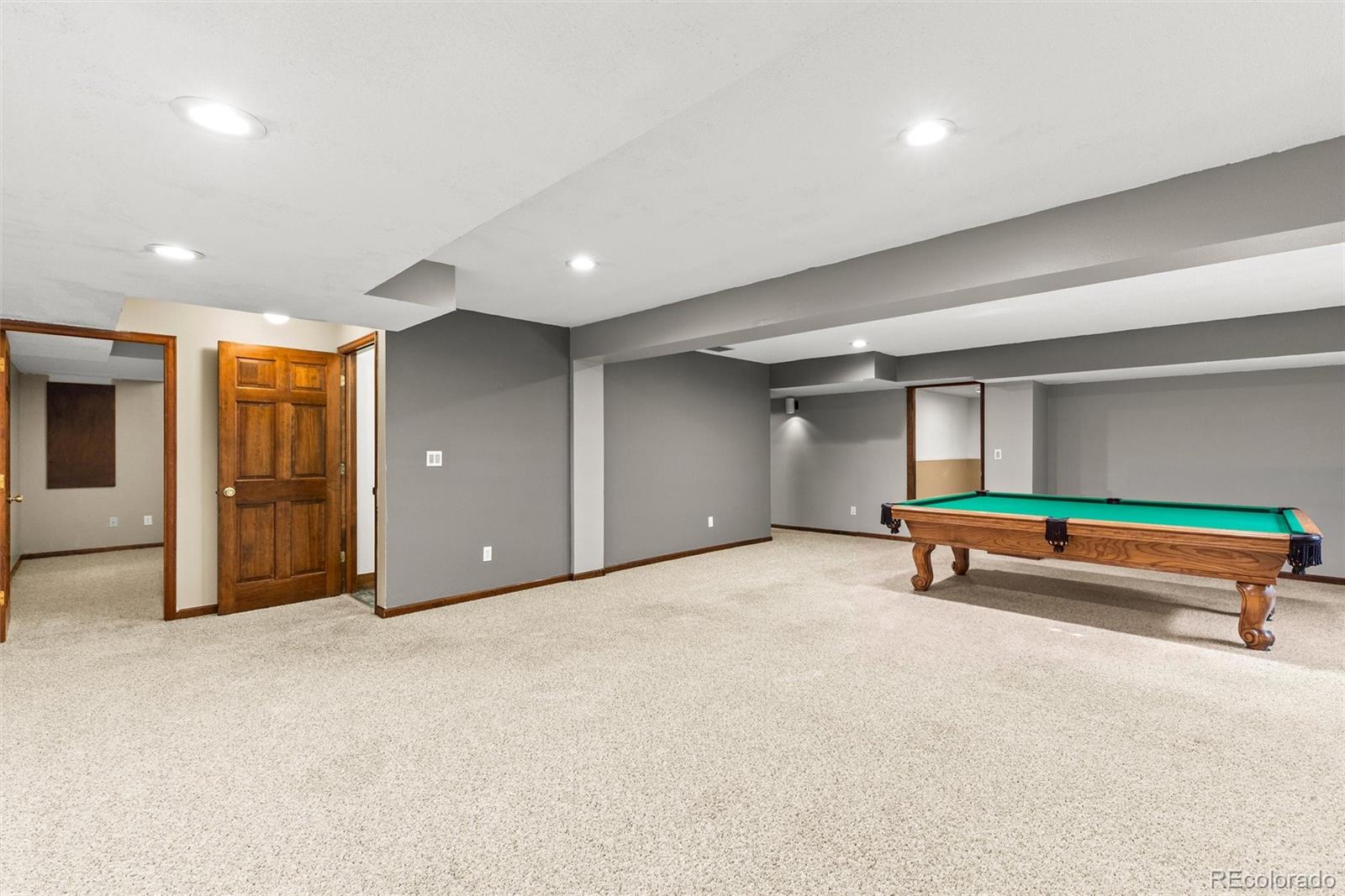 6154 S Macon Way