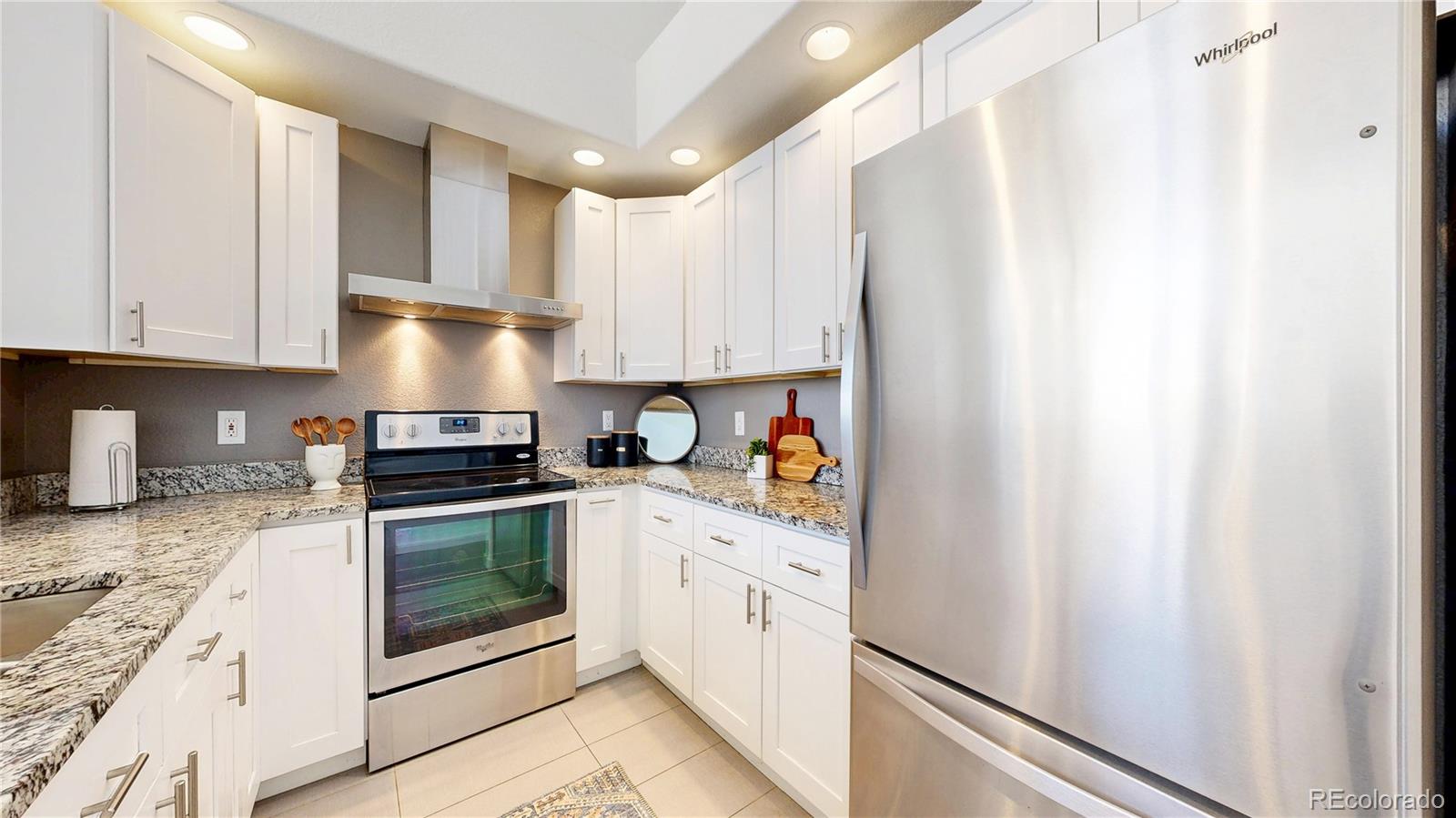 4024 S Carson Street Unit: 203