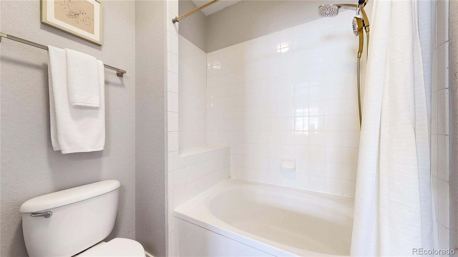 4024 S Carson Street Unit: 203