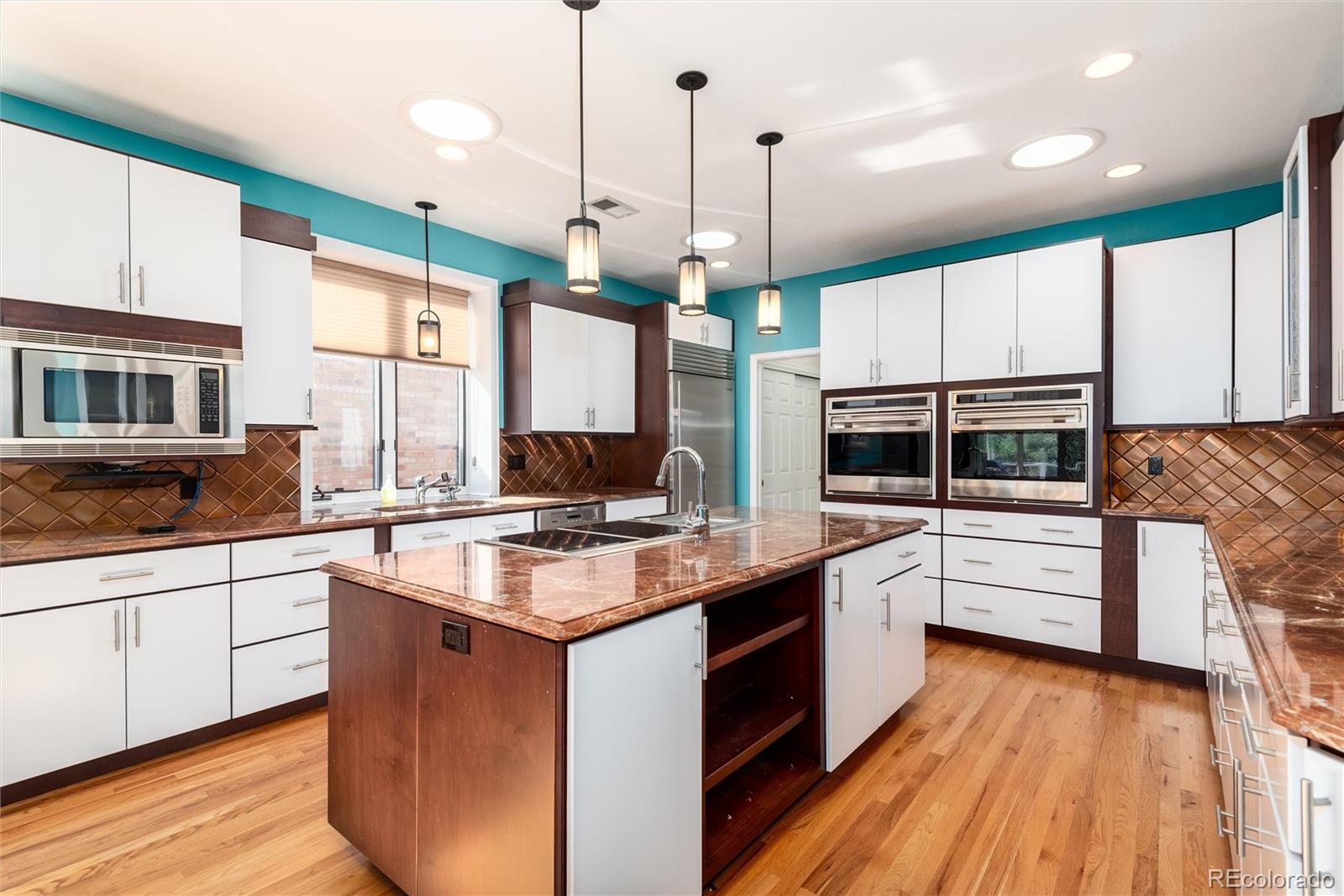 4262 E Orchard Place