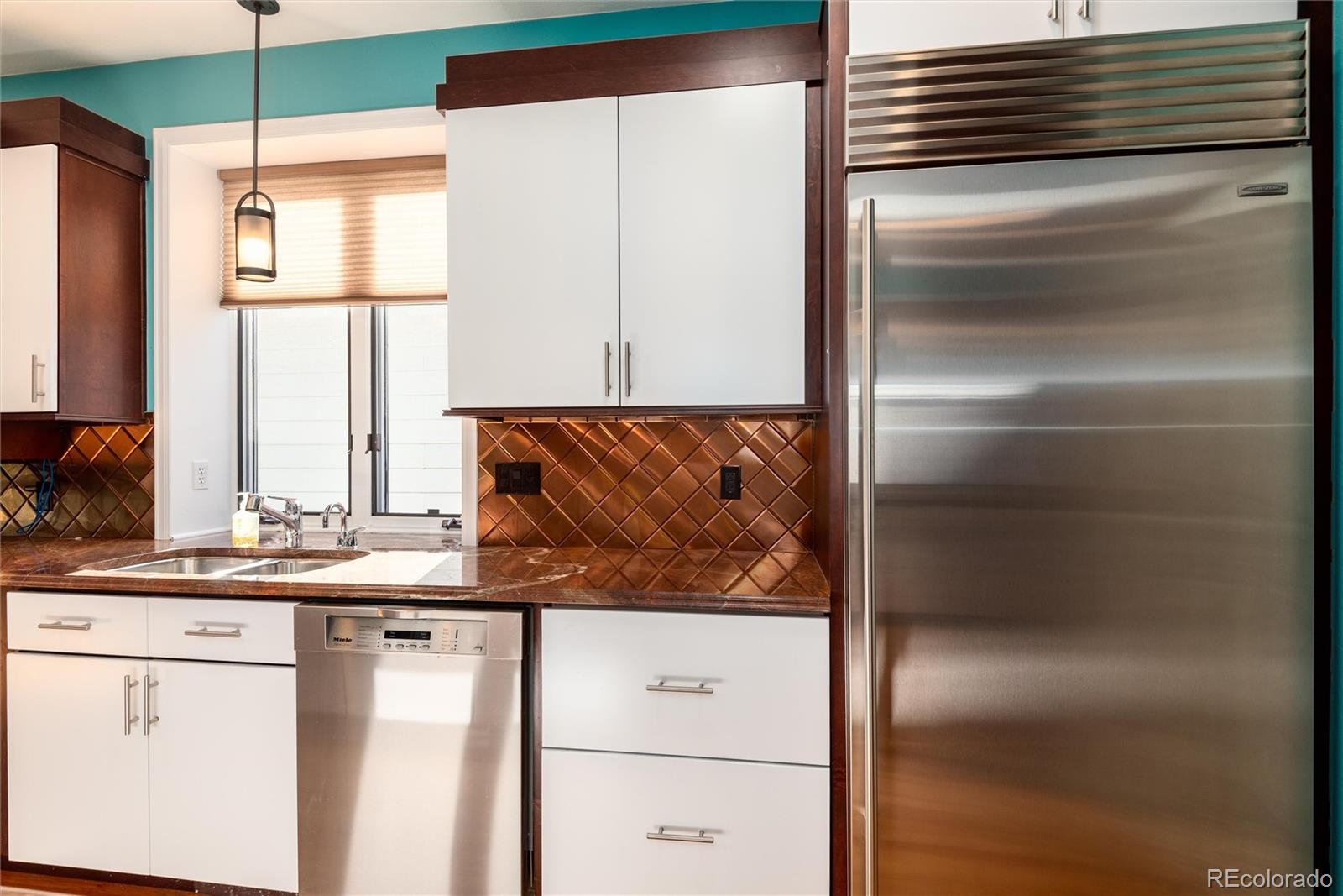 4262 E Orchard Place