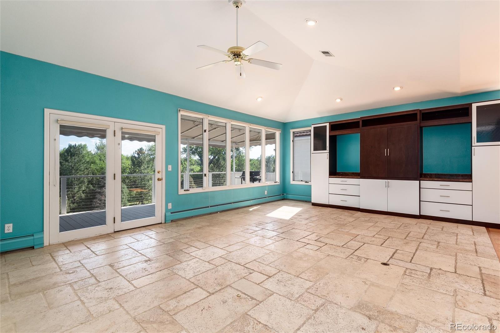 4262 E Orchard Place