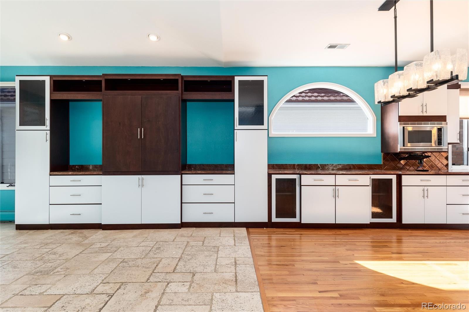 4262 E Orchard Place