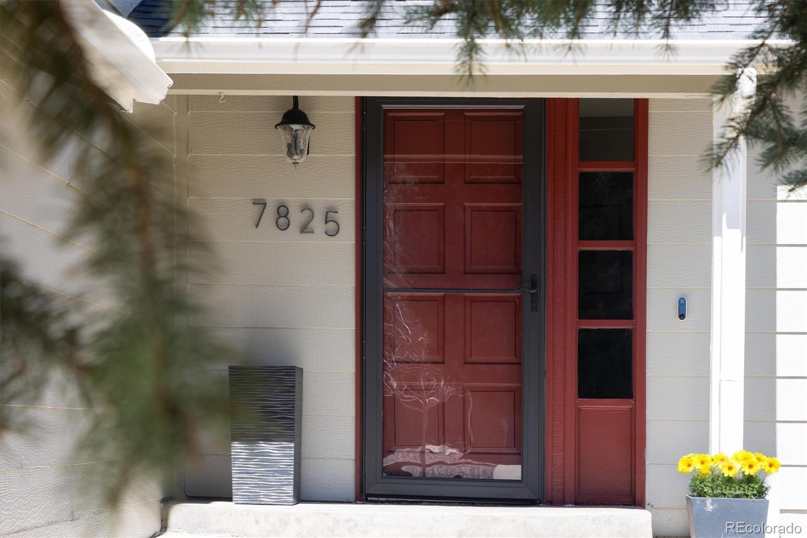 7825 E Kettle Avenue