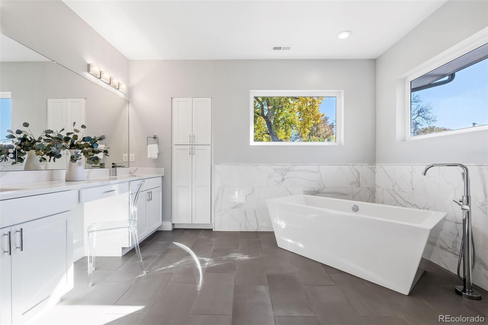 1618 S Madison Street