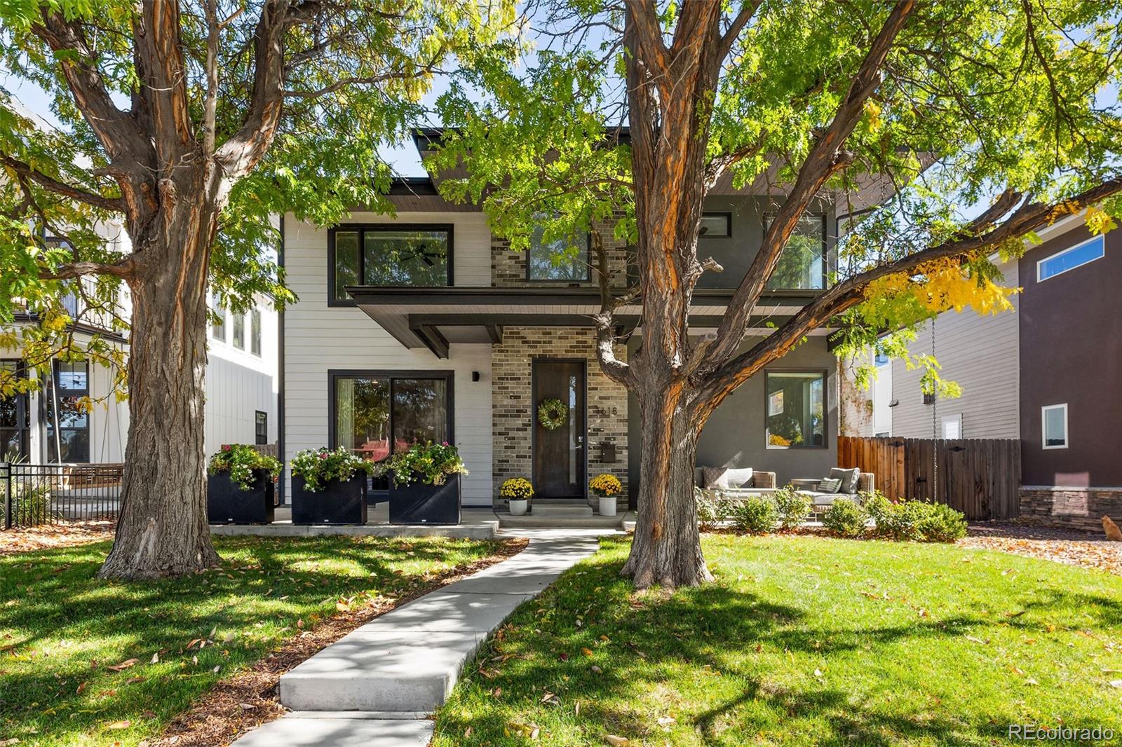 1618 S Madison Street