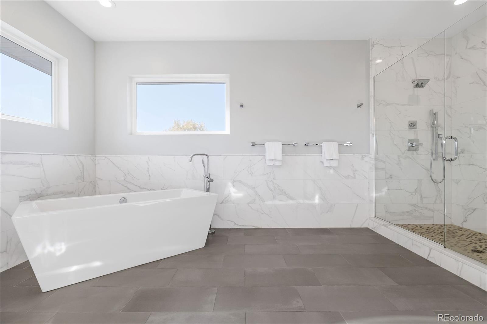 1618 S Madison Street